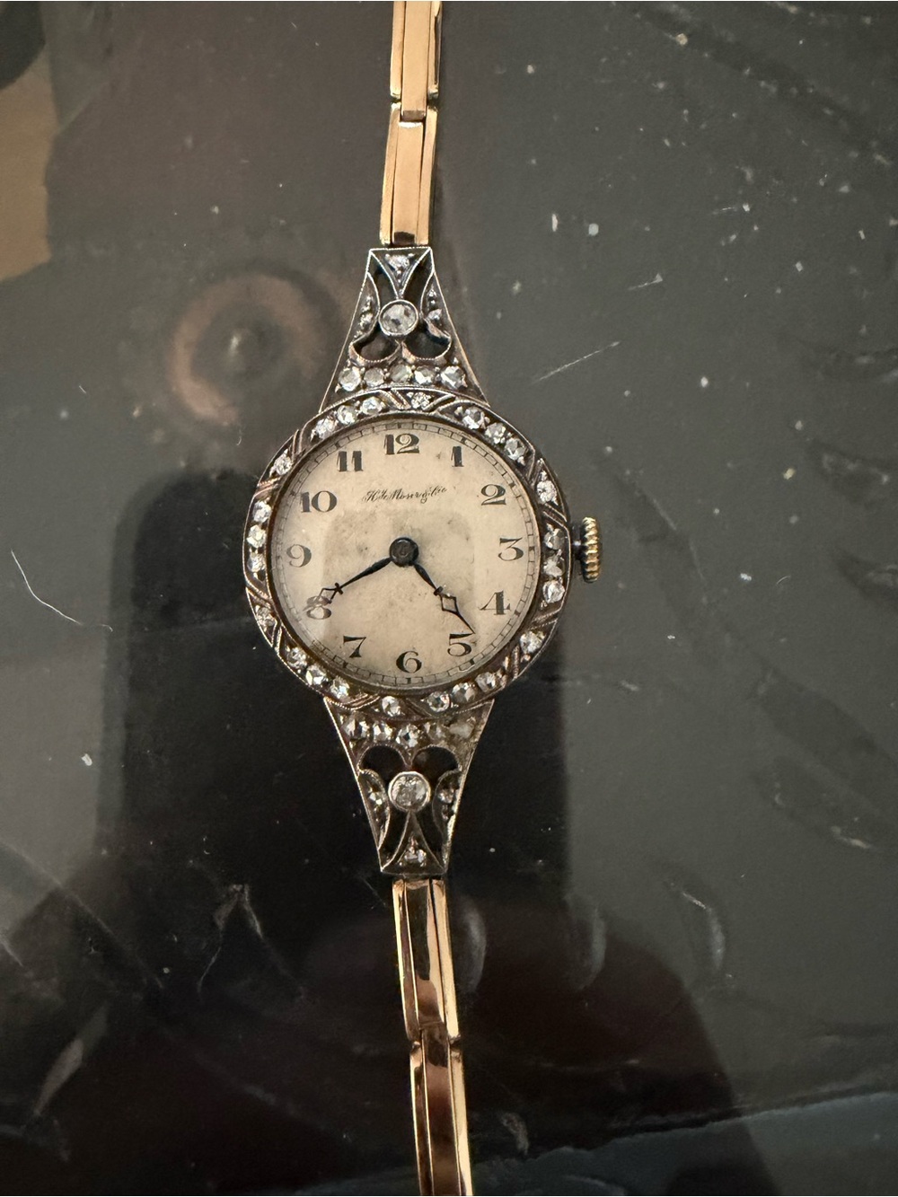 WALTHAM 1950’s ladies watch 18k gold with diamonds